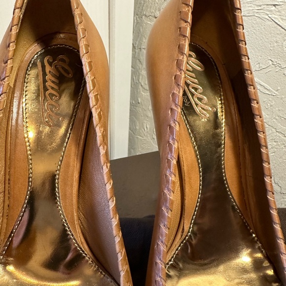 Gucci Italian Camel Leather Platform Peep-toe heels. - Picture 5 of 6